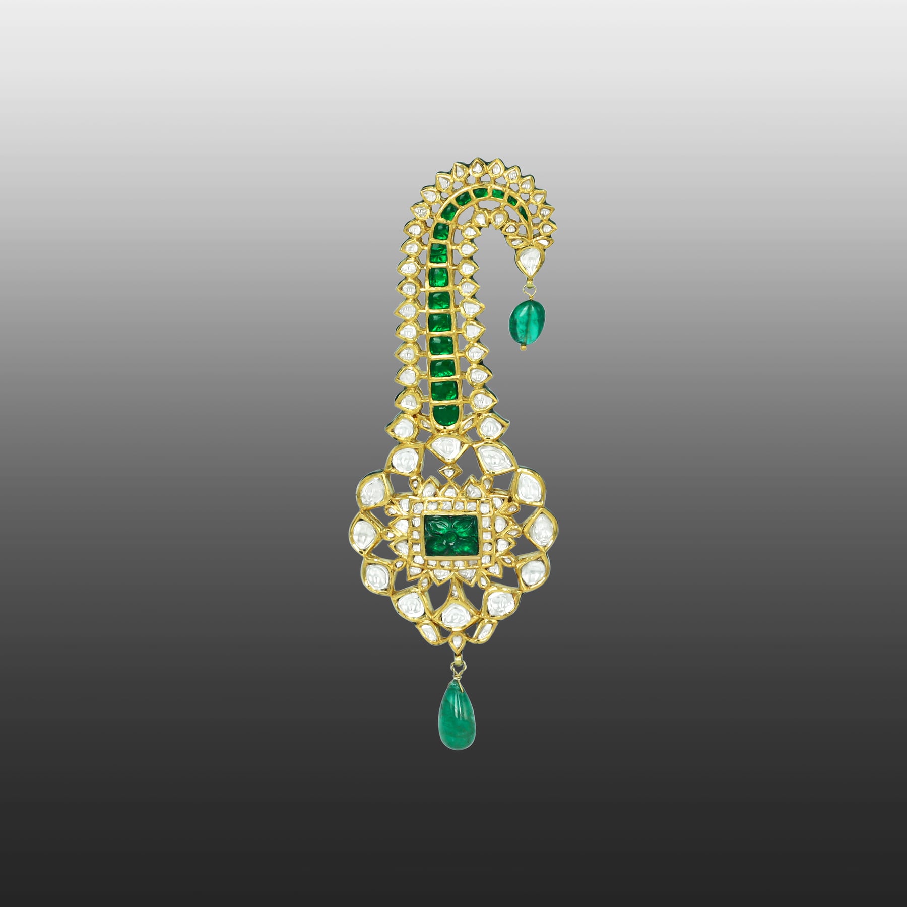 Emerald Kalangi with Uncut Polkis and Emerald Drop